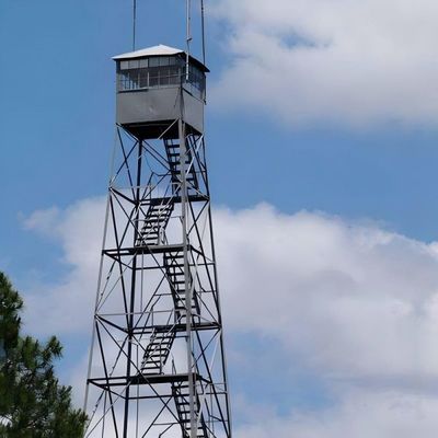 Tùy chỉnh 4Leg Fire Guard Tower Security Angle Steel Fire Protection Watching Tower Hệ thống giám sát