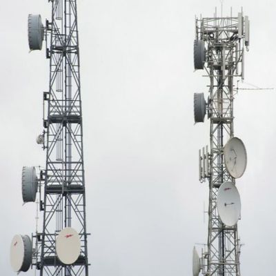 4 chân góc thép sắt tự hỗ trợ Tháp lưới viễn thông &amp; Internet ISP Tháp ăng-ten không dây 5G