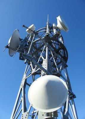 Hình vẽ chuyên nghiệp Tháp ăng-ten tam giác Vật liệu Radome Telecom Tháp thép lưới