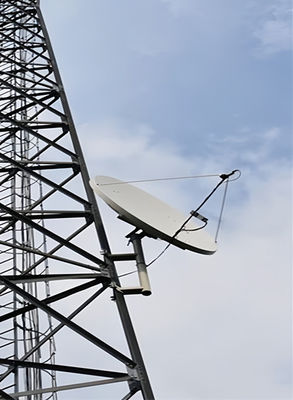 GB ANSI TIA-222-G Tiêu chuẩn Q235 Q345 Ống sóng viễn thông Tháp 3leg 60m Radio Microwave
