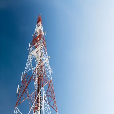 30m 40m 45m 50m 60m 80m Microwave tự hỗ trợ lưới tháp 3 chân góc thép ăng-ten tháp viễn thông