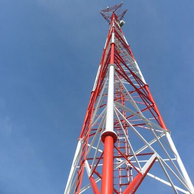 19 29 39M Đa tín hiệu 3 chân Thép mạ kẽm hình ống Tự hỗ trợ Cột vô tuyến vi sóng 5G 4G ngoài trời