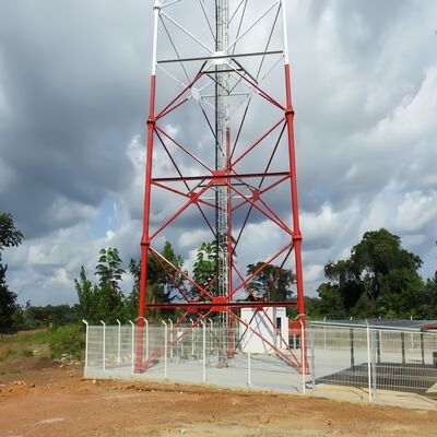 Tháp thép ống 3 chân chống chịu thời tiết cao 35M được thiết kế cho các lắp đặt viễn thông, vi sóng, quan sát và giám sát