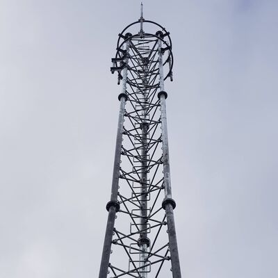 Tháp thép hình ống 3 chân tự hỗ trợ Cột viễn thông mạ kẽm Thích hợp cho truyền thông vi sóng 5G 4G ngoài trời