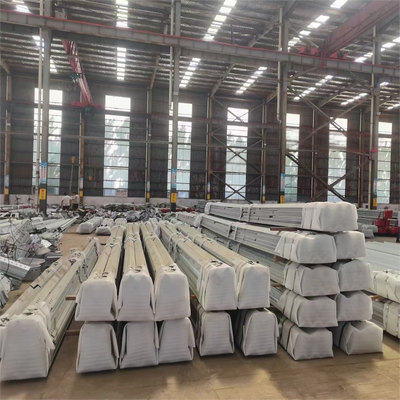 Tháp thép góc 4 chân mạ kẽm nhúng nóng 30M cho trạm macro ngoại ô